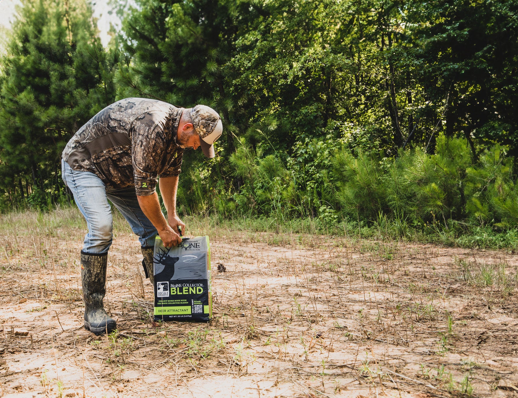 Big&J® | The Bone Collector Blend | Deer Attractant | Michael